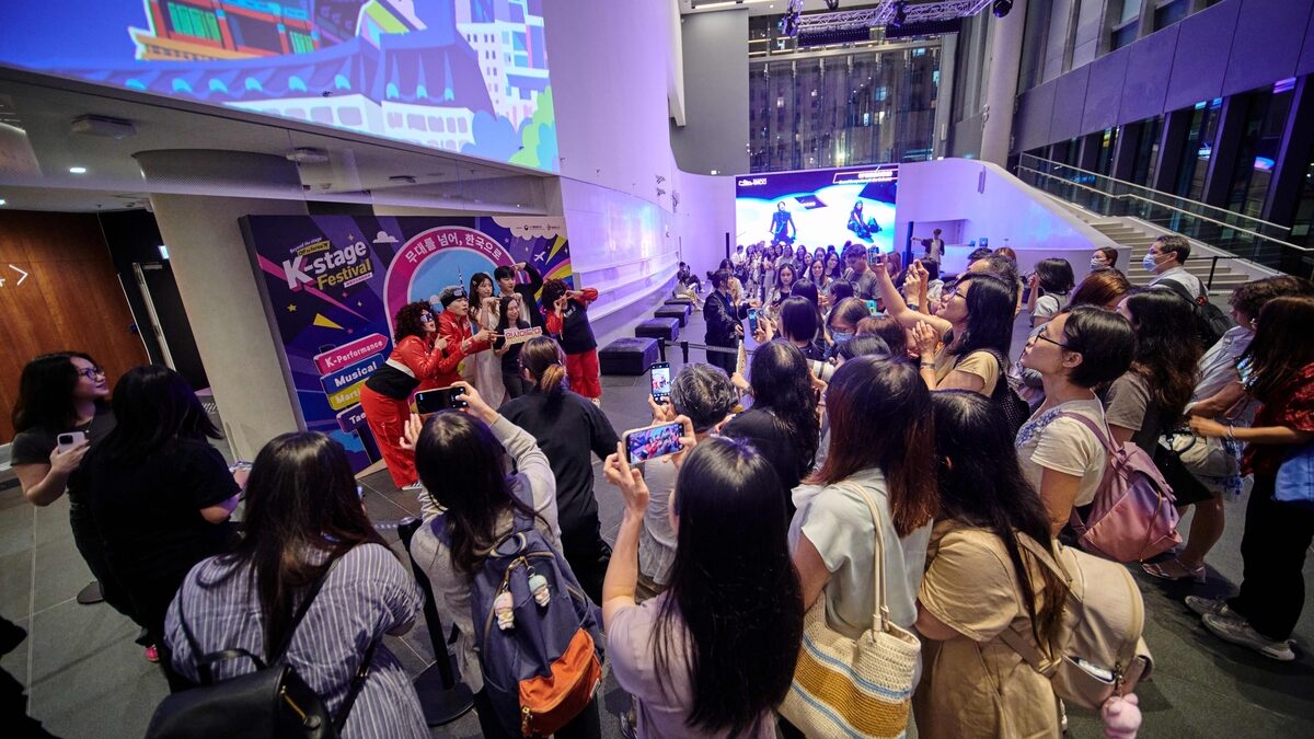 香港を魅了した